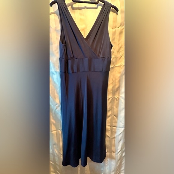 J. Crew Dresses & Skirts - Gorgeous J Crew Navy Silk Dress